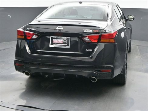 Certified 2024 Nissan Altima 2.5 SR image 5