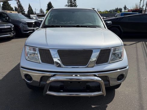Used 2005 Nissan Frontier SE w/ (P01) Power Pkg AWD/4WD image 13