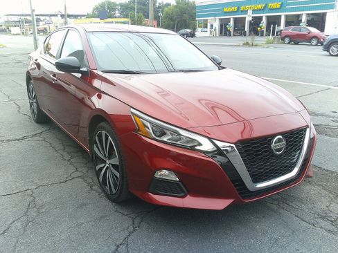 Used 2021 Nissan Altima 2.5 SR w/ SR Premium Package AWD/4WD image 5