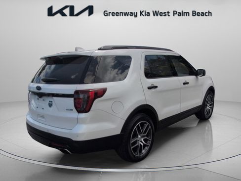 Used 2017 Ford Explorer Sport w/ Equipment Group 401A image 8