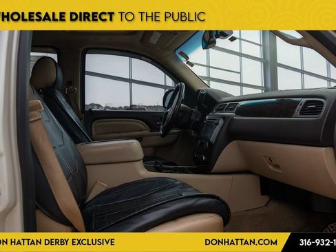 Used 2013 GMC Yukon Denali AWD/4WD image 23