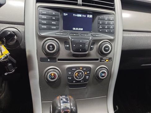 Used 2014 Ford Edge SEL FWD image 9