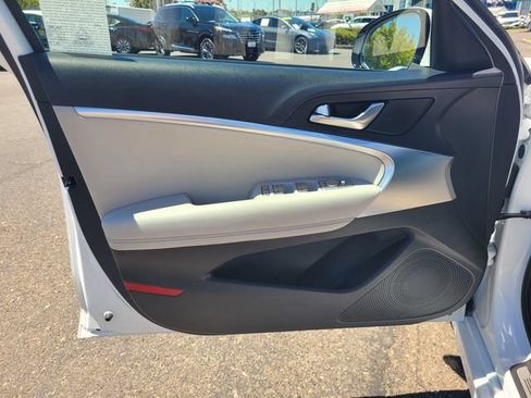 Used 2024 Genesis G70 2.5T AWD/4WD image 18