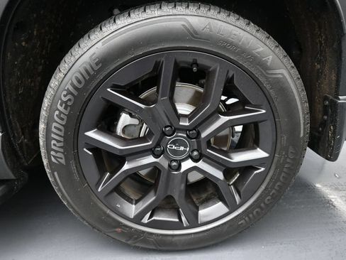 Certified 2025 Honda Pilot Touring image 28