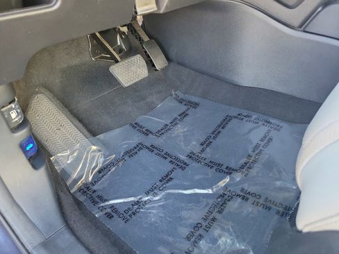 Used 2017 Honda CR-V EX-L image 16