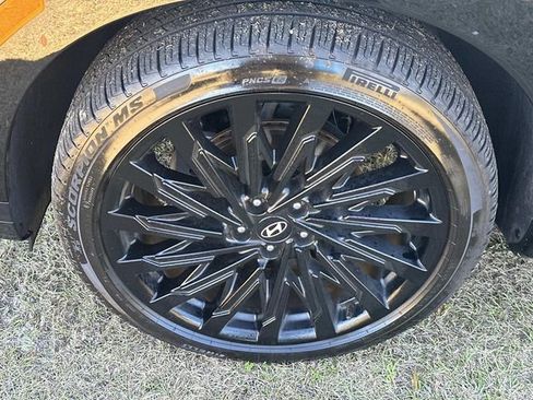 Used 2024 Hyundai Santa Fe Calligraphy image 12