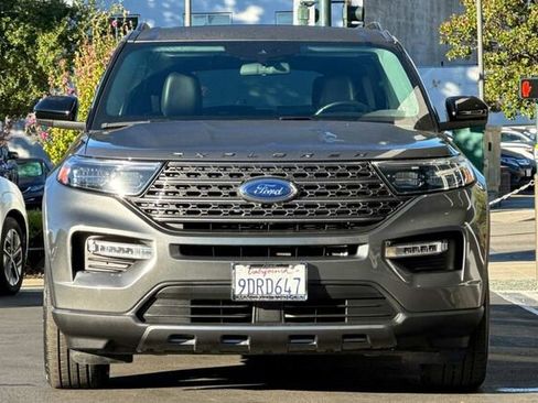 Certified 2022 Ford Explorer XLT w/ Equipment Group 202A image 6