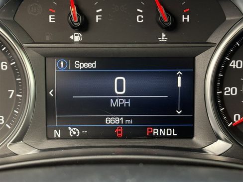 Used 2023 Chevrolet Equinox LT image 32