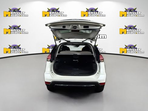Used 2020 Nissan Rogue SV AWD/4WD image 25