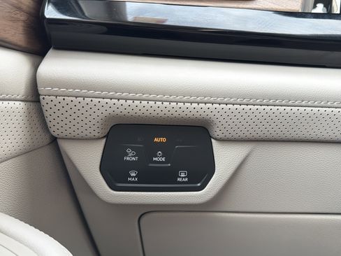 New 2026 Volkswagen Atlas SE image 23