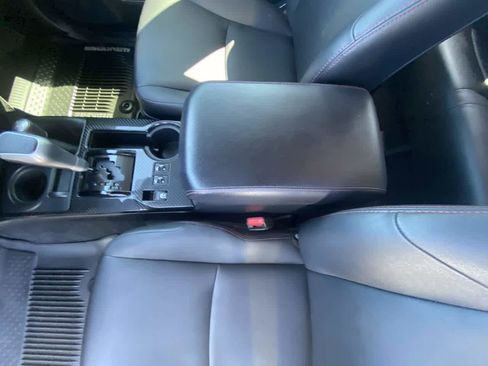 Used 2019 Toyota 4Runner TRD Off-Road Premium AWD/4WD image 21