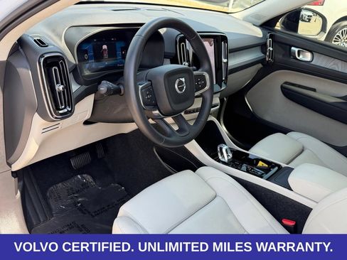 Certified 2026 Volvo XC40 B5 Plus AWD/4WD image 15