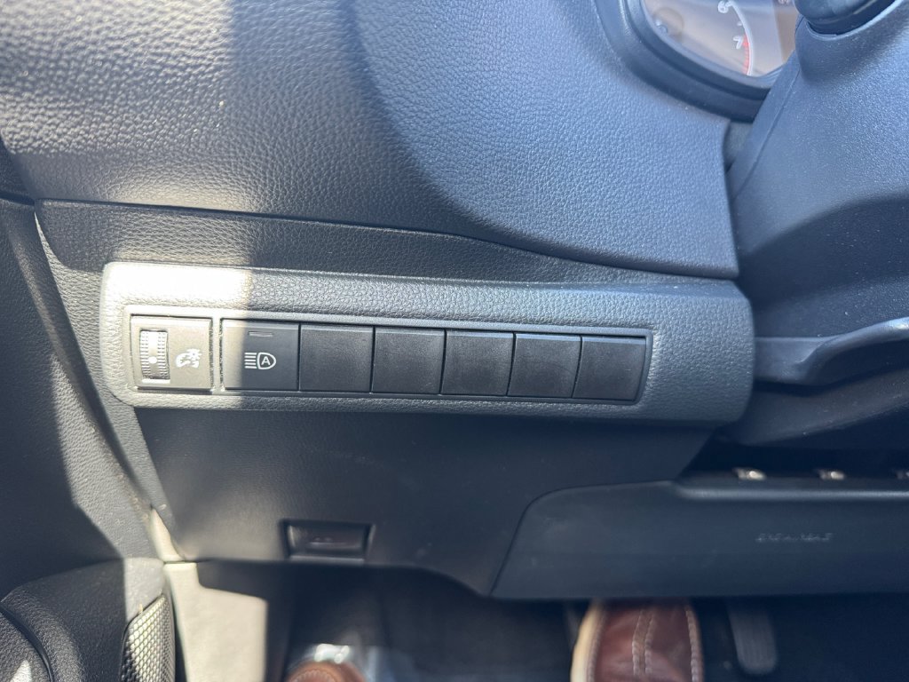 Used 2024 Toyota Corolla LE FWD image 28