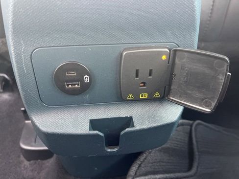 Certified 2024 Ford Maverick Lariat w/ Black Appearance Package image 16