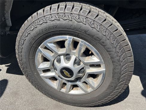 Used 2025 Chevrolet Silverado 2500 LT w/ Convenience Package AWD/4WD image 15