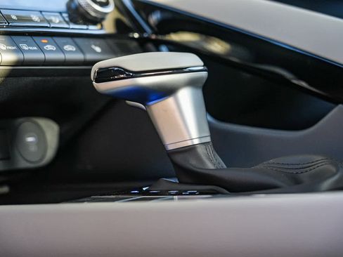 New 2026 Hyundai Elantra Limited FWD image 20