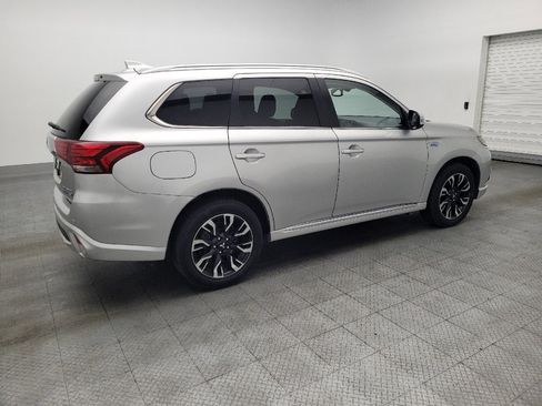 Used 2018 Mitsubishi Outlander SEL image 10