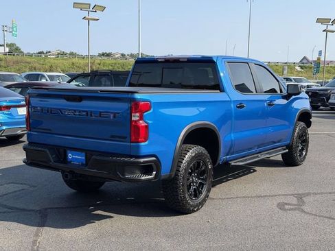 Used 2024 Chevrolet Silverado 1500 ZR2 AWD/4WD image 2