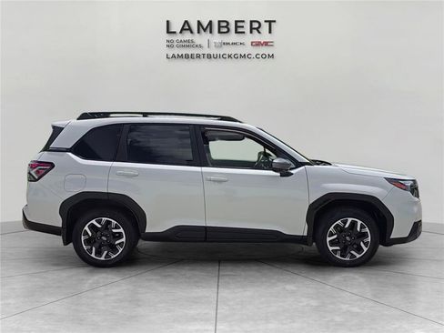 Used 2025 Subaru Forester Premium w/ Convenience Package #1 AWD/4WD image 6