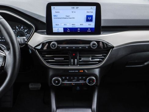 Used 2022 Ford Escape SE w/ Cold Weather Package image 28