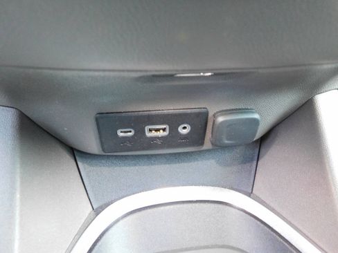Used 2021 Chevrolet Malibu LT FWD image 14