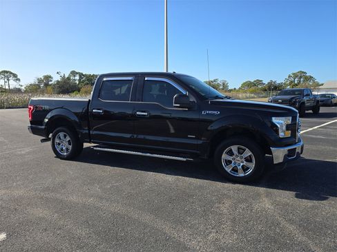 Used 2016 Ford F150 XLT w/ Equipment Group 302A Luxury image 2