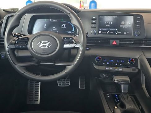 Used 2025 Hyundai Elantra Sport w/ Cargo Package FWD image 15