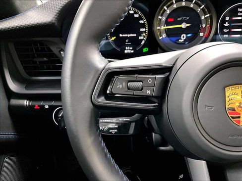 Used 2022 Porsche 911 GT3 RWD image 18