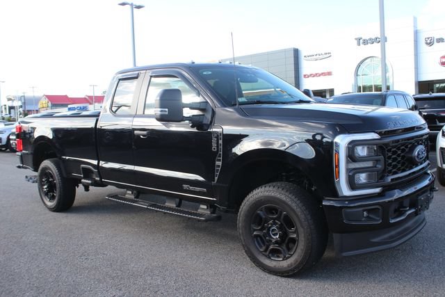 Used 2025 Ford F250 XL w/ STX Appearance Package AWD/4WD image 1