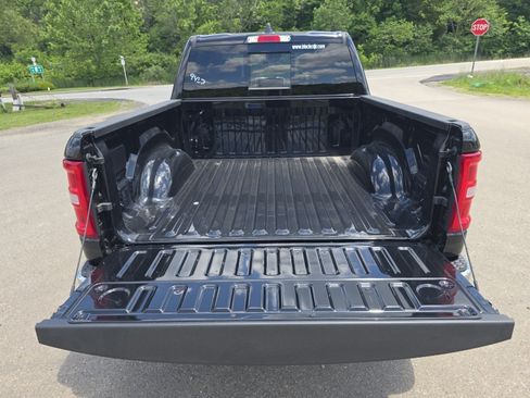 New 2026 RAM 1500 Big Horn AWD/4WD image 22