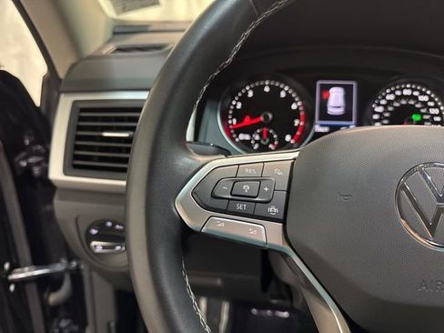 Certified 2021 Volkswagen Atlas SE image 16