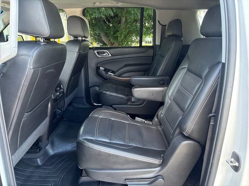 Used 2019 GMC Yukon XL Denali w/ Open Road Package AWD/4WD image 36