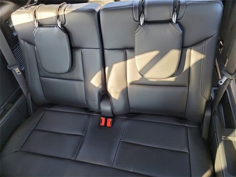 Used 2024 Ford Explorer XLT w/ Equipment Group 202A image 8