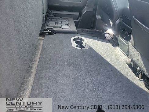 Used 2017 RAM 1500 Laramie w/ Convenience Group image 19