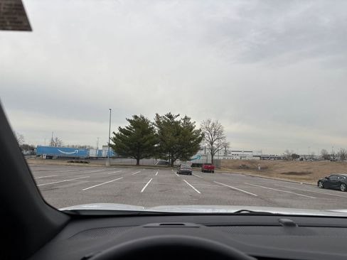 Used 2025 Chevrolet Equinox LT image 33