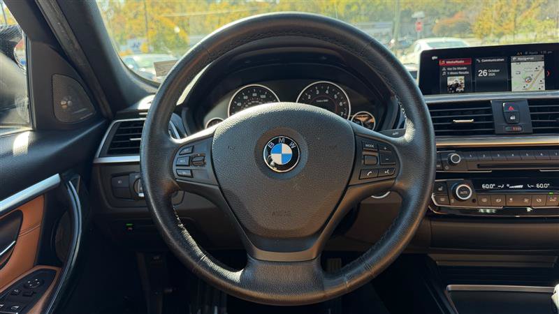 Used 2018 BMW 340i xDrive Sedan w/ Premium Package AWD/4WD image 30