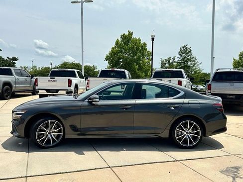 Used 2025 Genesis G70 2.5T RWD image 25