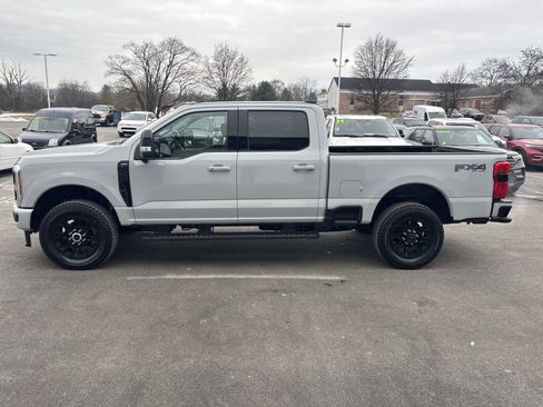 New 2026 Ford F350 Lariat w/ Black Appearance Package image 7