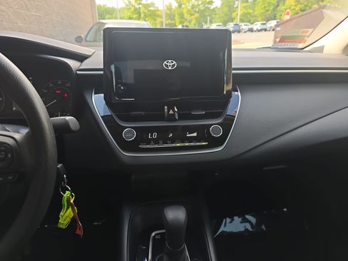Certified 2023 Toyota Corolla LE FWD image 20