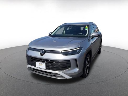 Used 2026 Volkswagen Tiguan SE AWD/4WD image 7