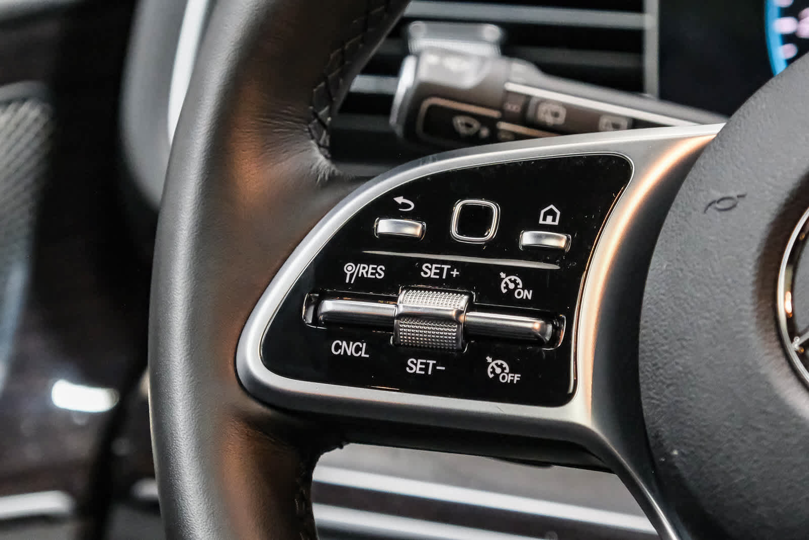 Certified 2023 Mercedes-Benz GLE 350 image 21