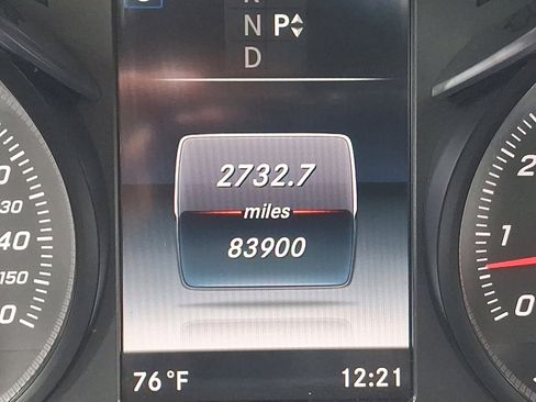 Used 2018 Mercedes-Benz C 300 4MATIC Sedan image 23