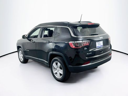 Used 2022 Jeep Compass Latitude w/ Convenience Group AWD/4WD image 7