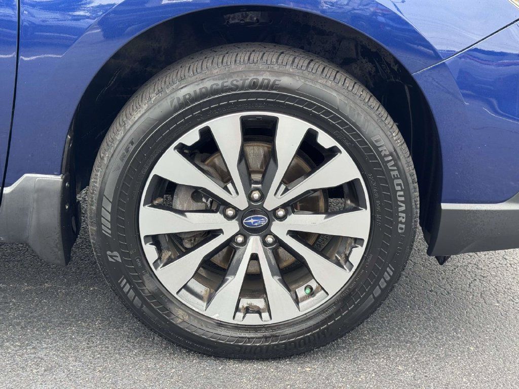 Used 2017 Subaru Outback 2.5i Limited AWD/4WD image 9