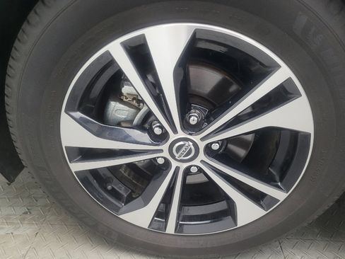 Used 2021 Nissan Sentra SV w/ Trunk Package FWD image 31