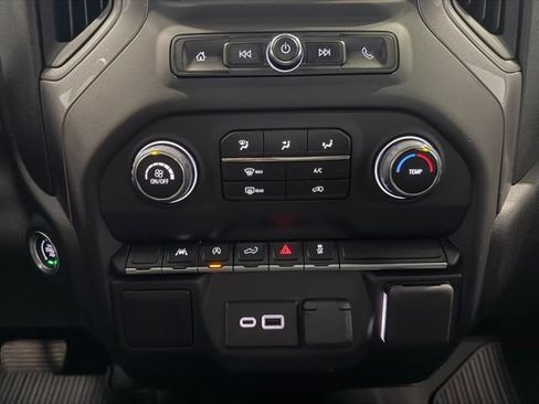 Used 2023 Chevrolet Silverado 1500 Custom AWD/4WD image 16