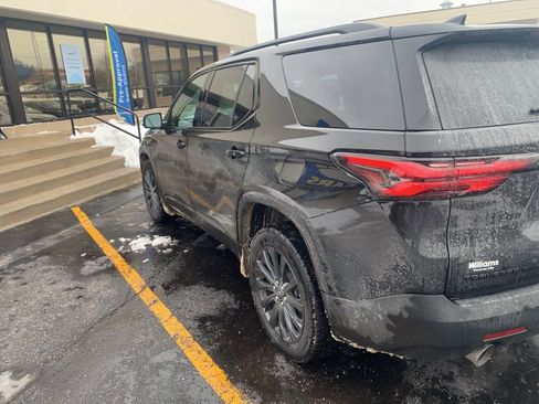 Used 2023 Chevrolet Traverse RS w/ LPO, Floor Liner Package image 7