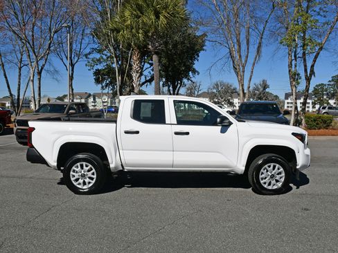 Certified 2025 Toyota Tacoma SR AWD/4WD image 5