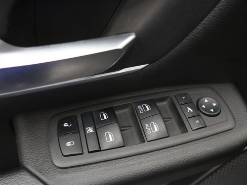 Used 2023 RAM 1500 Big Horn image 39