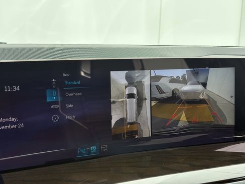 New 2026 Cadillac Escalade ESV Platinum Sport w/ LPO, ONYX Package image 19